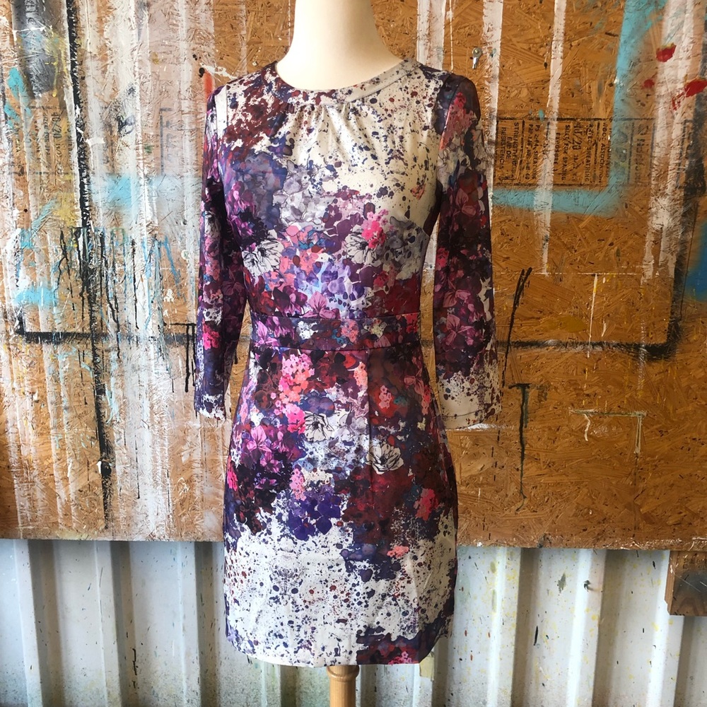 Women’s long sleeve floral print mini